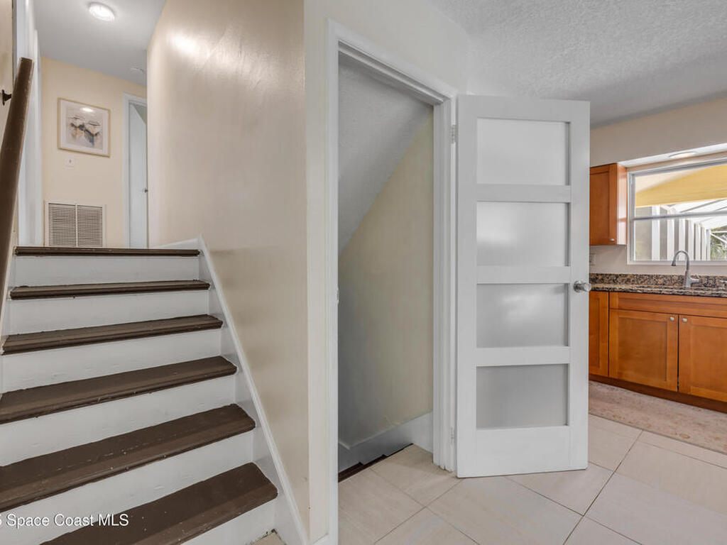 2007 Oak Street, Melbourne Beach, FL 32951