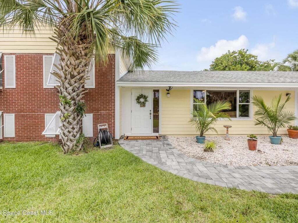2007 Oak Street, Melbourne Beach, FL 32951