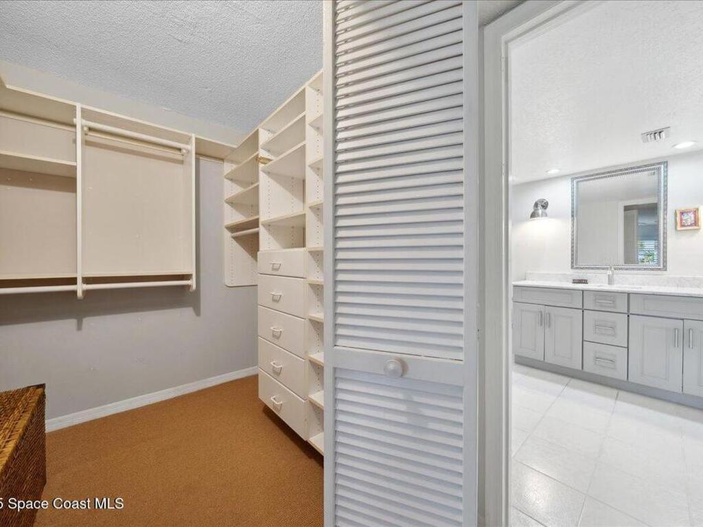 1527 S Atlantic Avenue, Cocoa Beach, FL 32931
