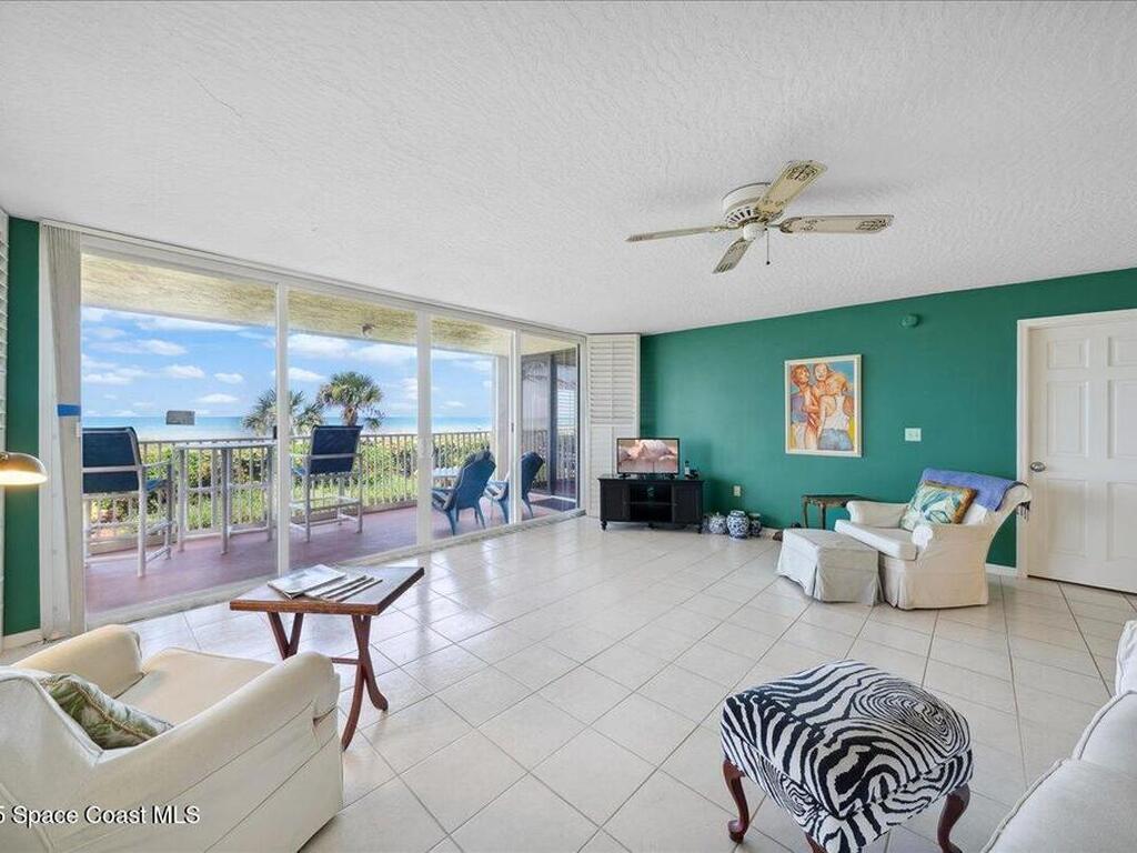 1527 S Atlantic Avenue, Cocoa Beach, FL 32931