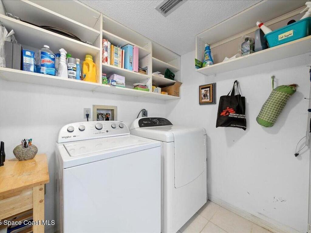 1527 S Atlantic Avenue, Cocoa Beach, FL 32931