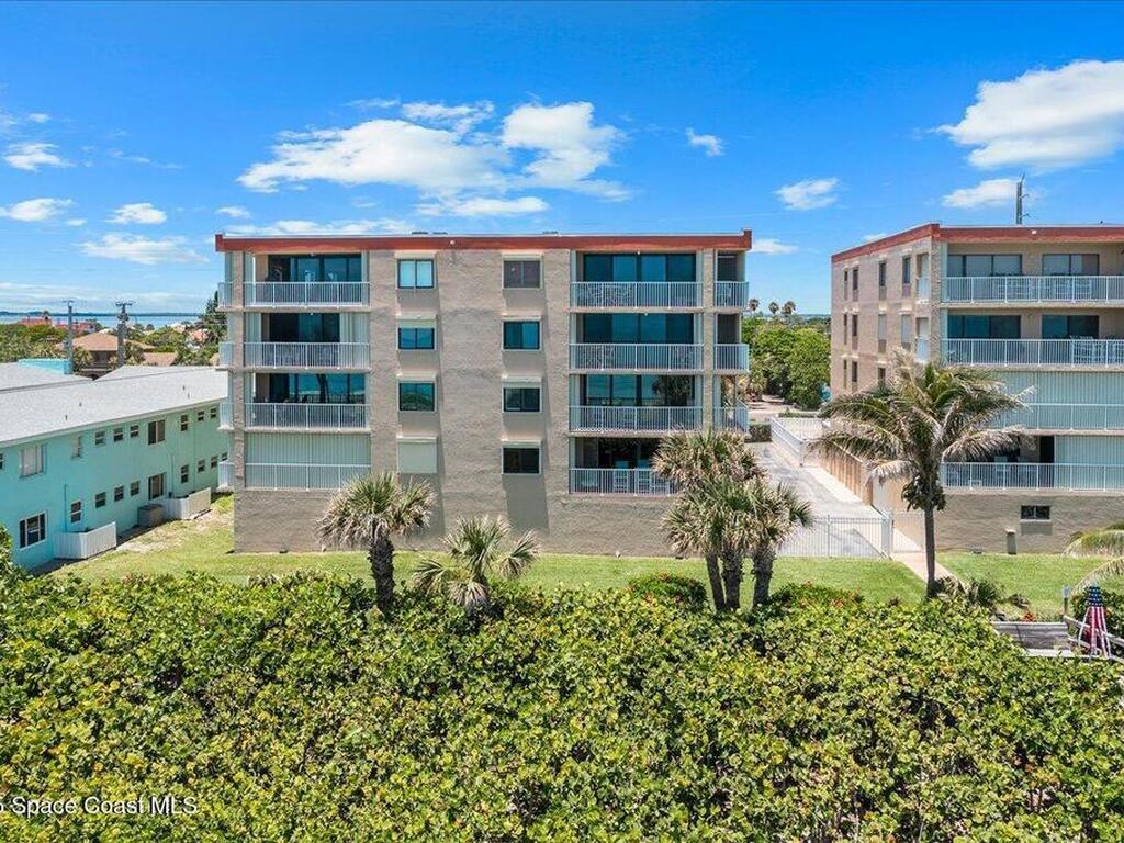1527 S Atlantic Avenue, Cocoa Beach, FL 32931