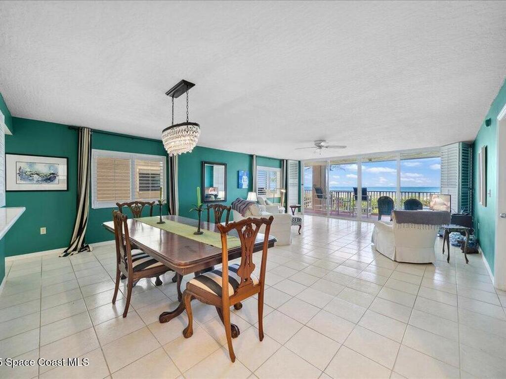 1527 S Atlantic Avenue, Cocoa Beach, FL 32931