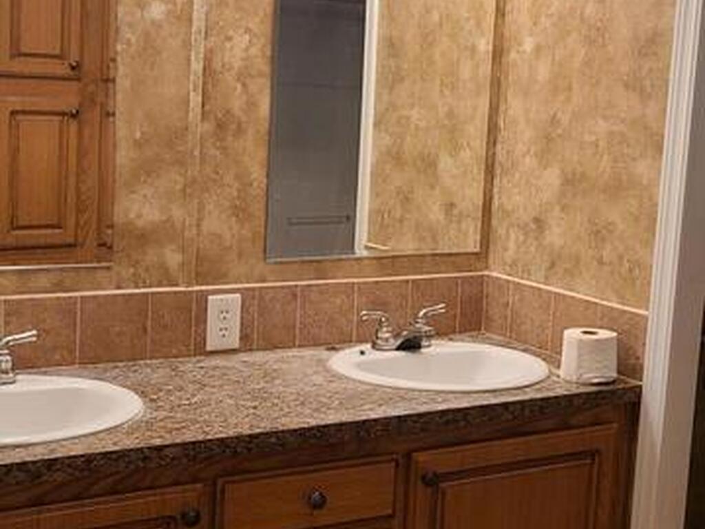 17189 County Road 252, Live Oak, FL 32060