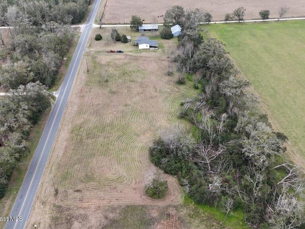 17189 County Road 252, Live Oak, FL 32060