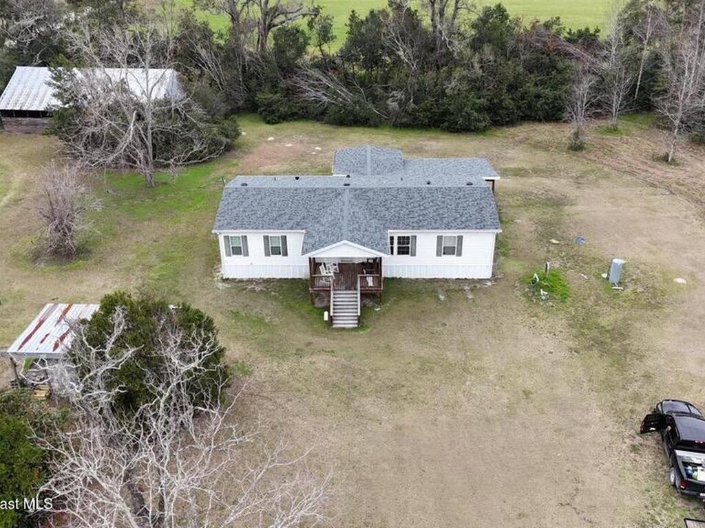 17189 County Road 252, Live Oak, FL 32060
