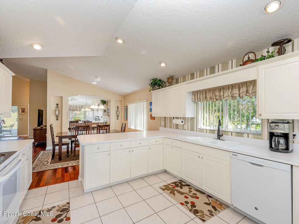 8002 Bradwick Way, Melbourne, FL 32940