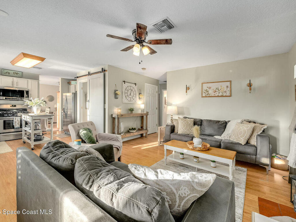 828 Parkwood Avenue, Titusville, FL 32796
