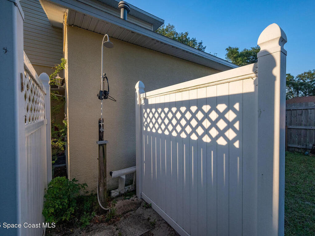828 Parkwood Avenue, Titusville, FL 32796