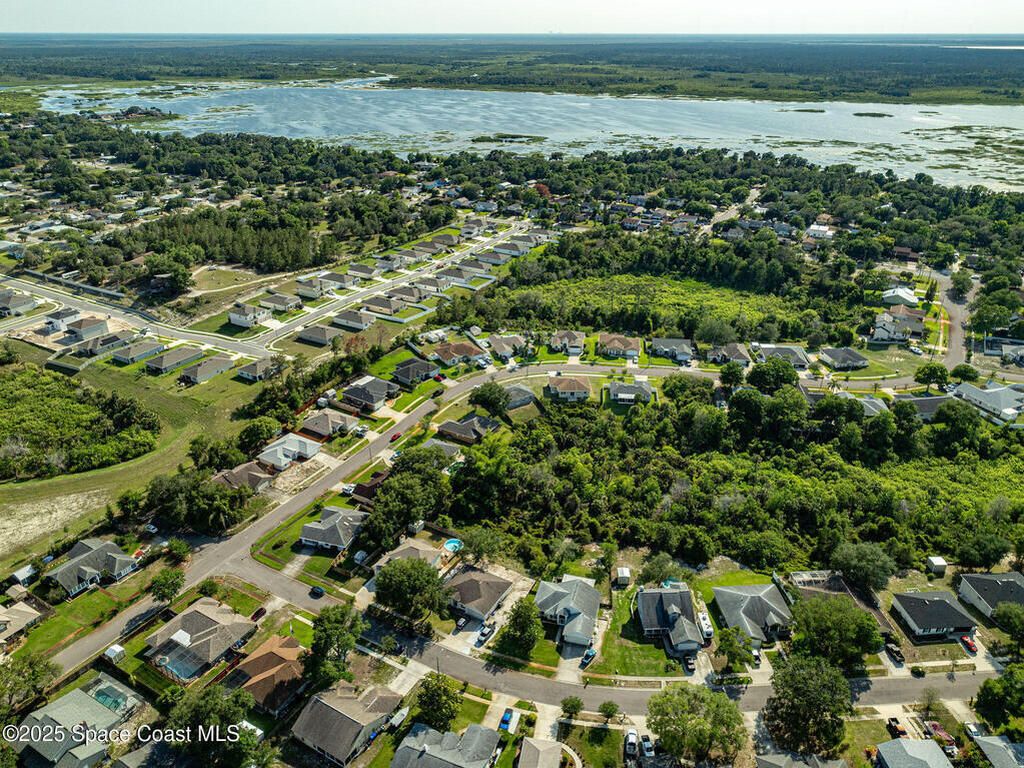 828 Parkwood Avenue, Titusville, FL 32796
