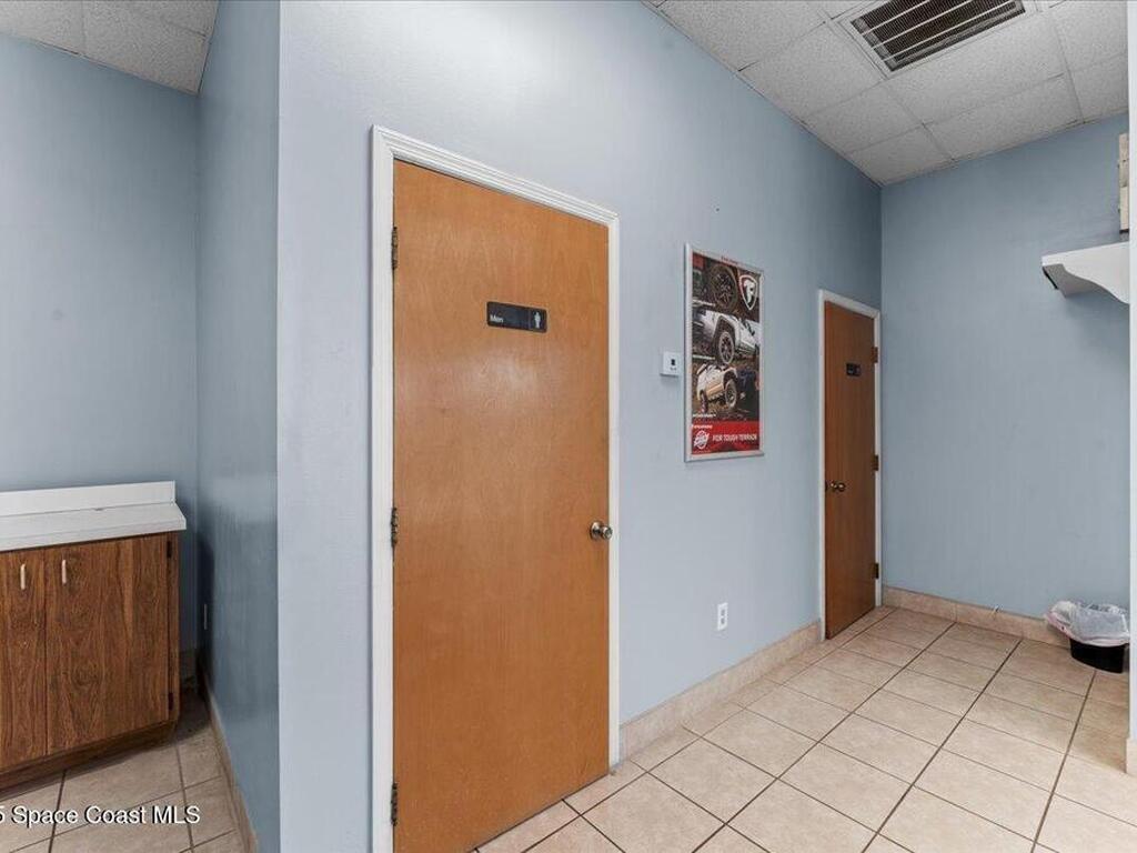 1004 S Washington Avenue, Titusville, FL 32780