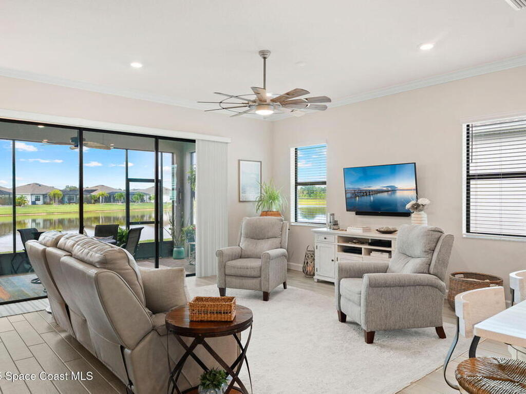 2272 Great Belt Circle, Melbourne, FL 32940