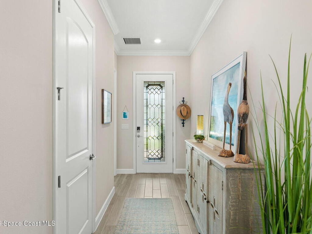 2272 Great Belt Circle, Melbourne, FL 32940