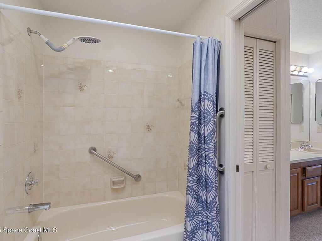 810 Ridge Lake Drive, Melbourne, FL 32940