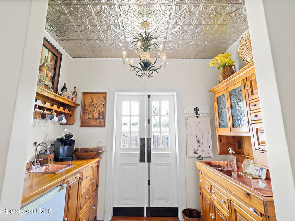 1248 Highland Avenue, Melbourne, FL 32935