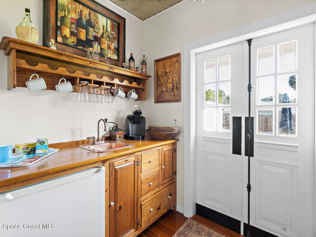 1248 Highland Avenue, Melbourne, FL 32935