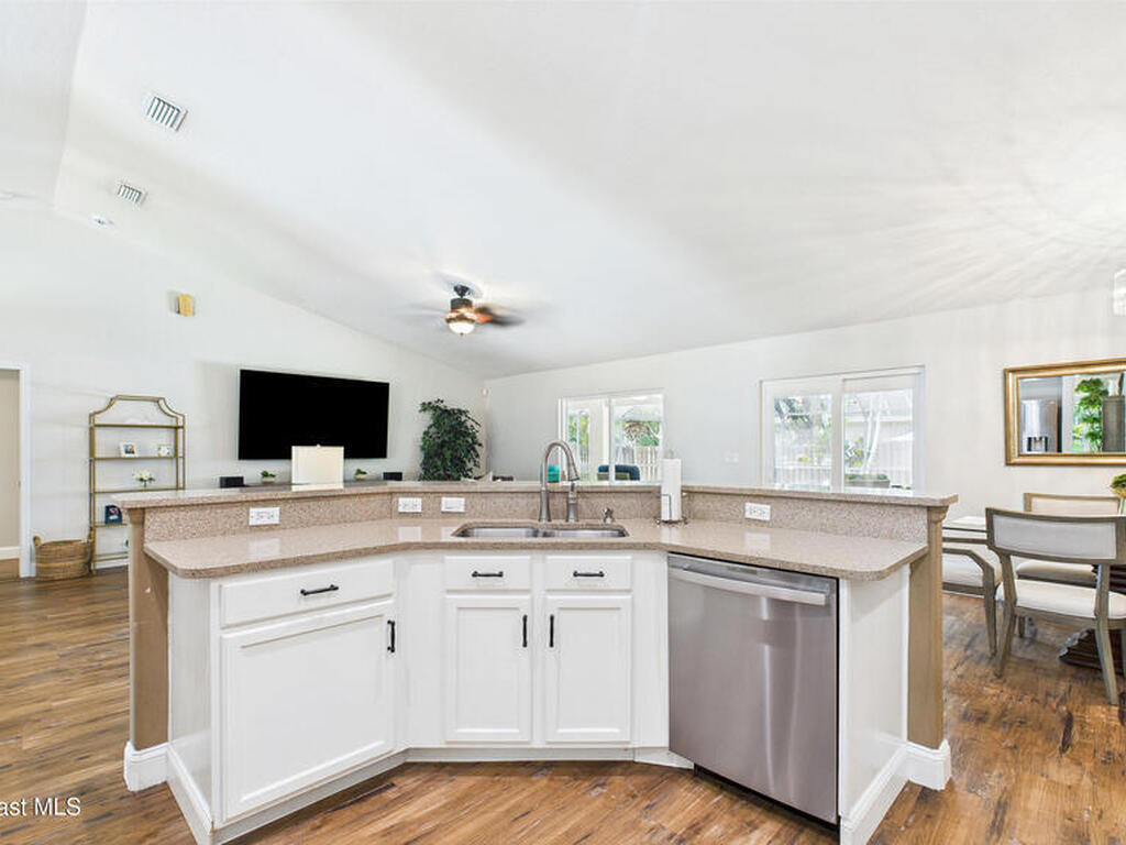 3266 Helmsdale Court, Suntree, FL 32940