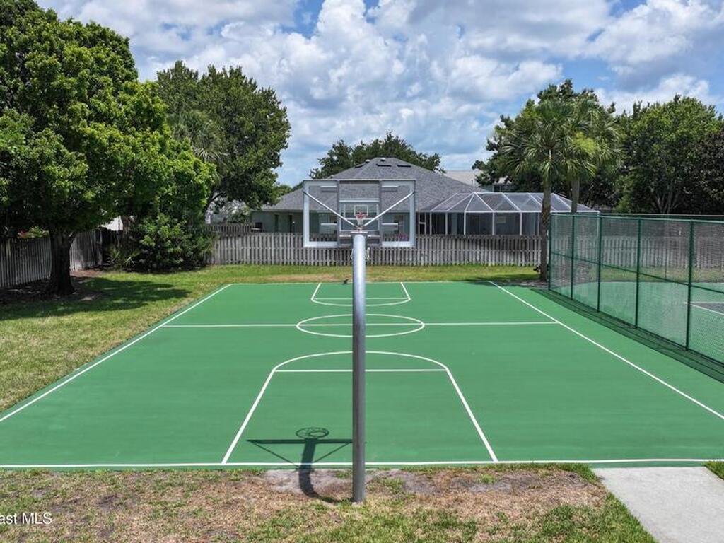 3266 Helmsdale Court, Suntree, FL 32940