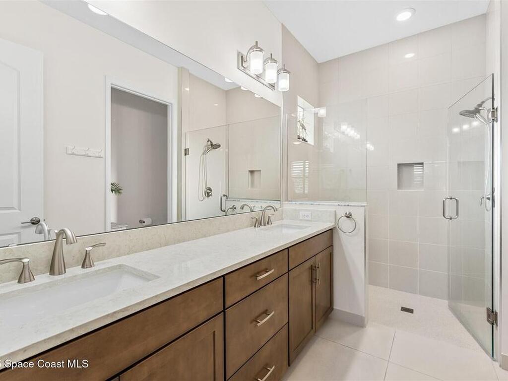 1712 Great Belt Circle, Melbourne, FL 32940