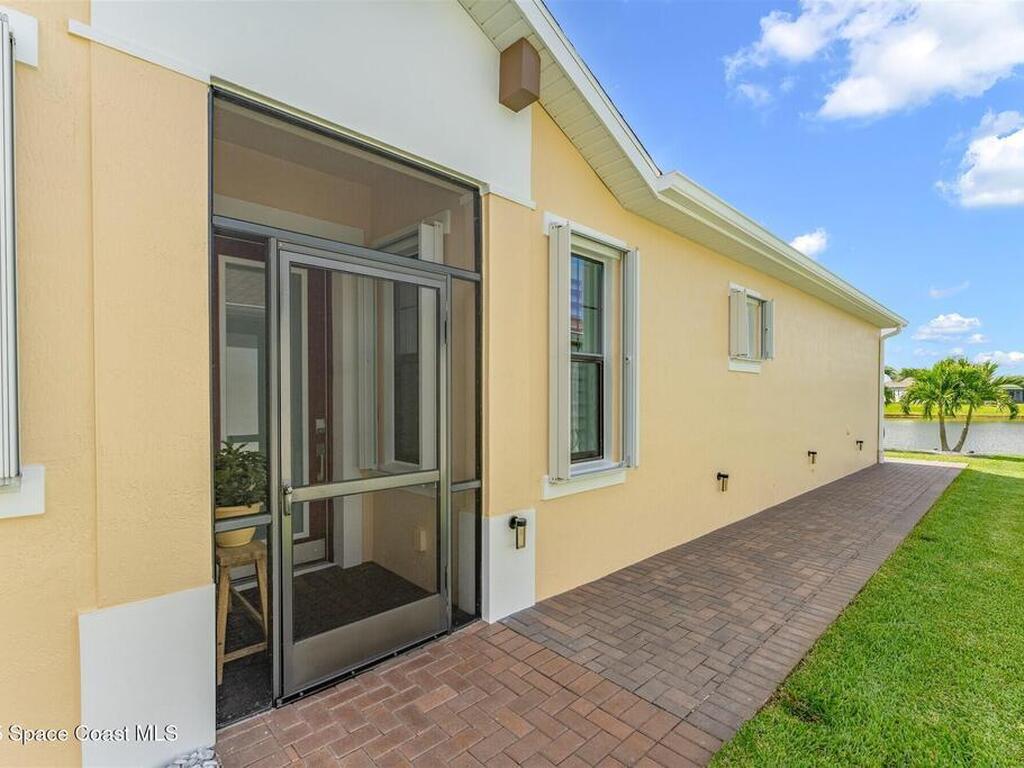 1712 Great Belt Circle, Melbourne, FL 32940