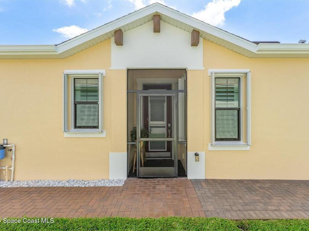 1712 Great Belt Circle, Melbourne, FL 32940