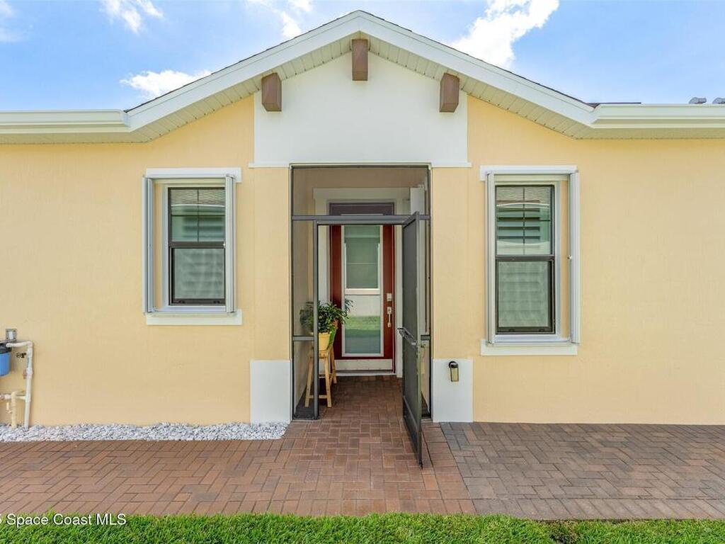 1712 Great Belt Circle, Melbourne, FL 32940