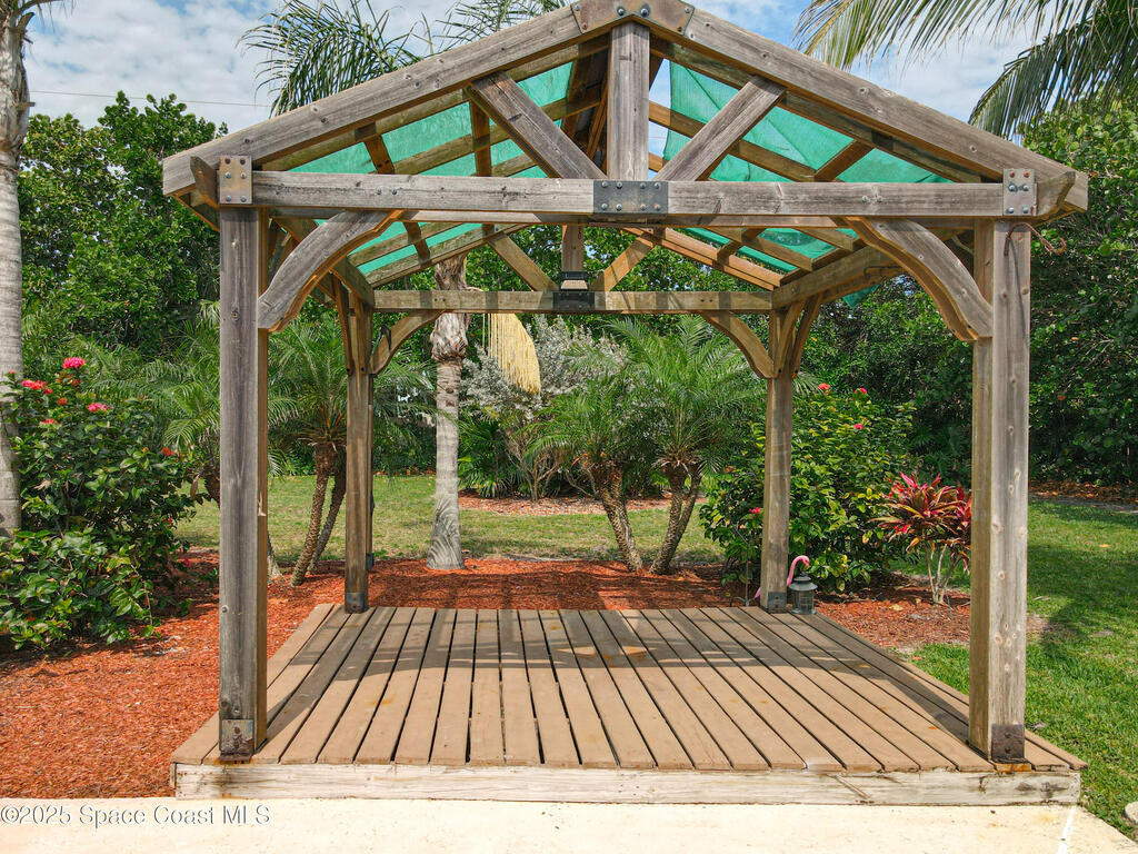 201 Woody Circle, Melbourne Beach, FL 32951