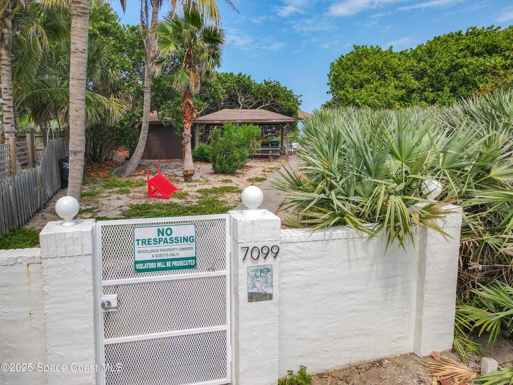 201 Woody Circle, Melbourne Beach, FL 32951