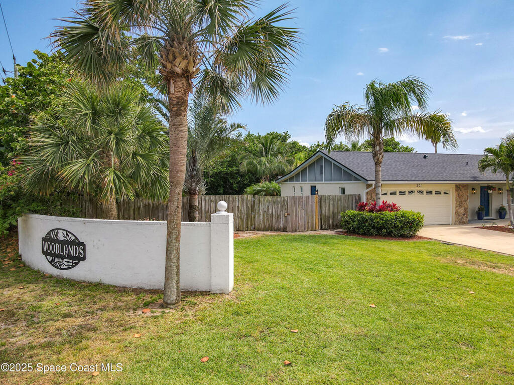 201 Woody Circle, Melbourne Beach, FL 32951