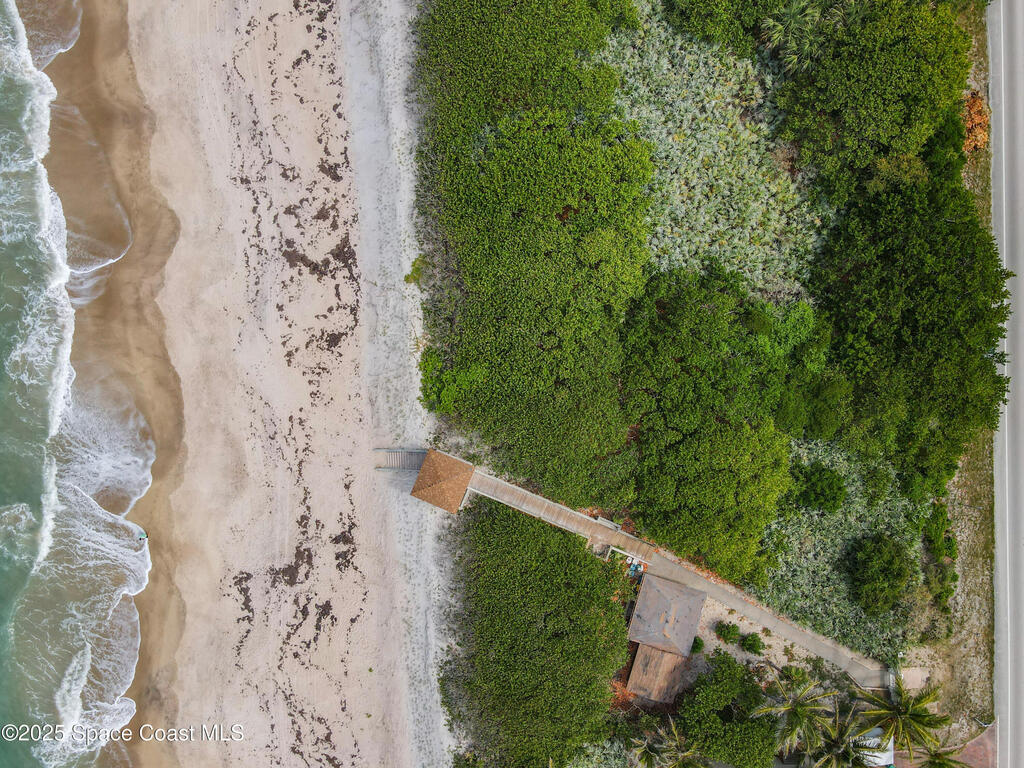 201 Woody Circle, Melbourne Beach, FL 32951