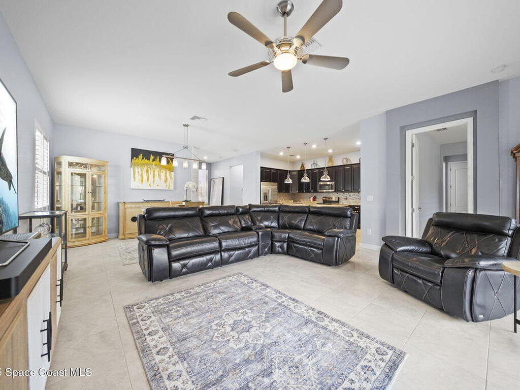 2124 Trift Bridge Circle, Melbourne, FL 32940