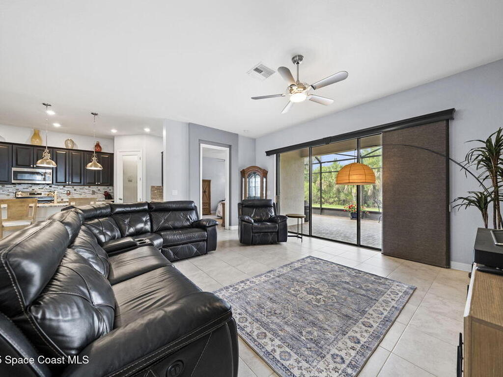 2124 Trift Bridge Circle, Melbourne, FL 32940