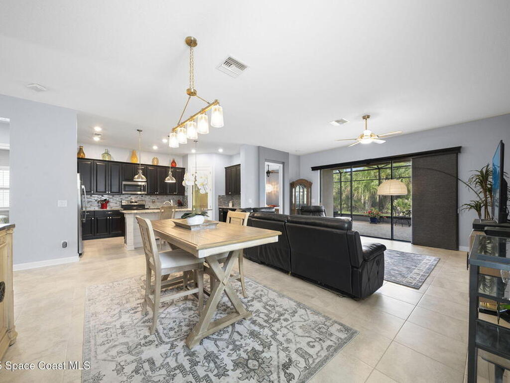 2124 Trift Bridge Circle, Melbourne, FL 32940