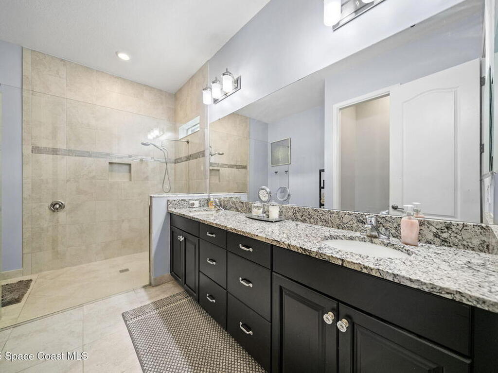 2124 Trift Bridge Circle, Melbourne, FL 32940