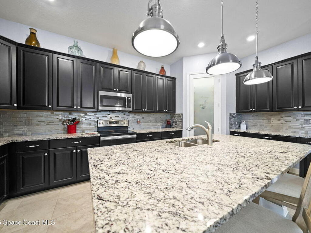 2124 Trift Bridge Circle, Melbourne, FL 32940