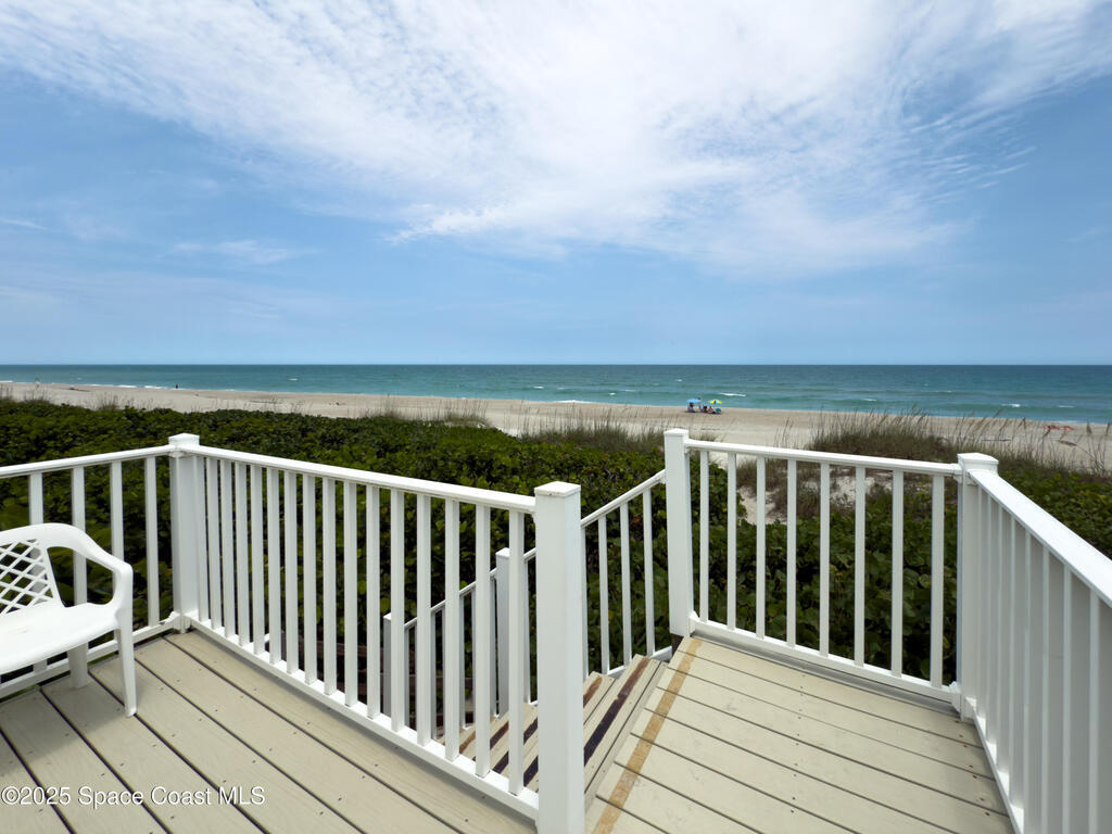 877 N Hwy A1a, Indialantic, FL 32903