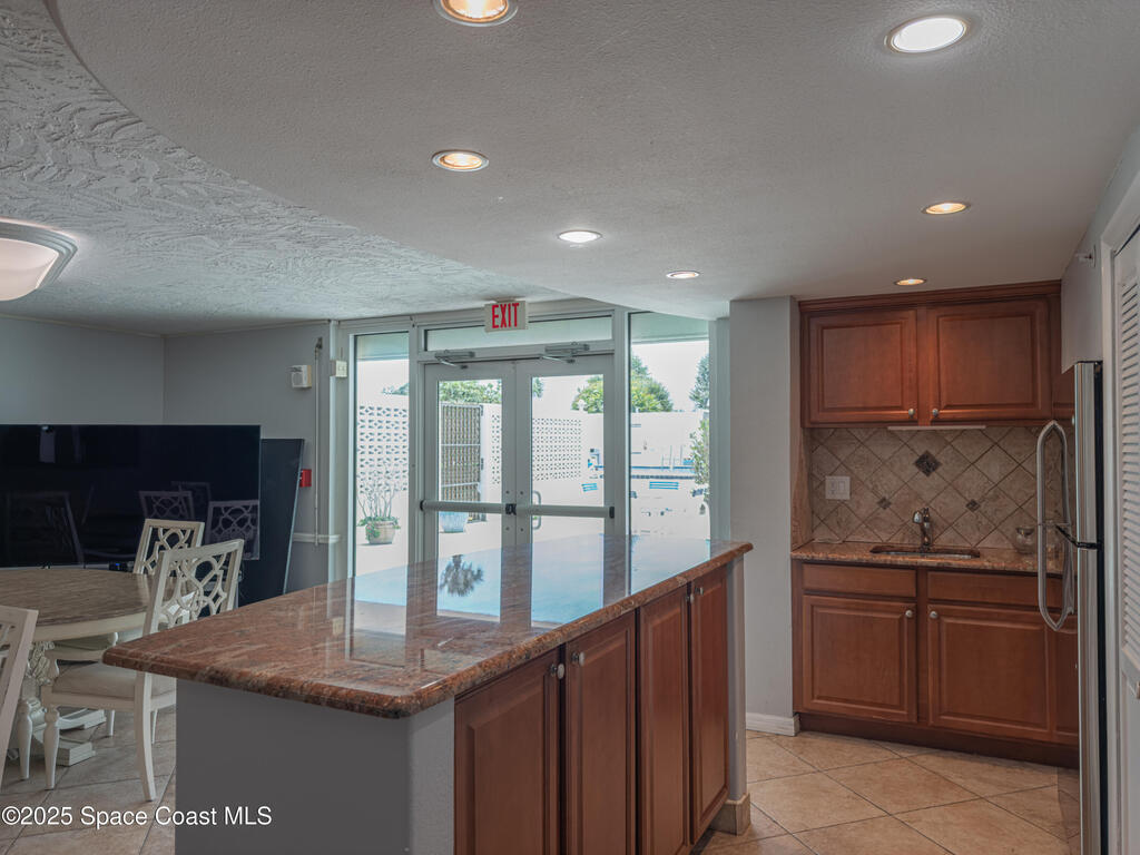 877 N Hwy A1a, Indialantic, FL 32903