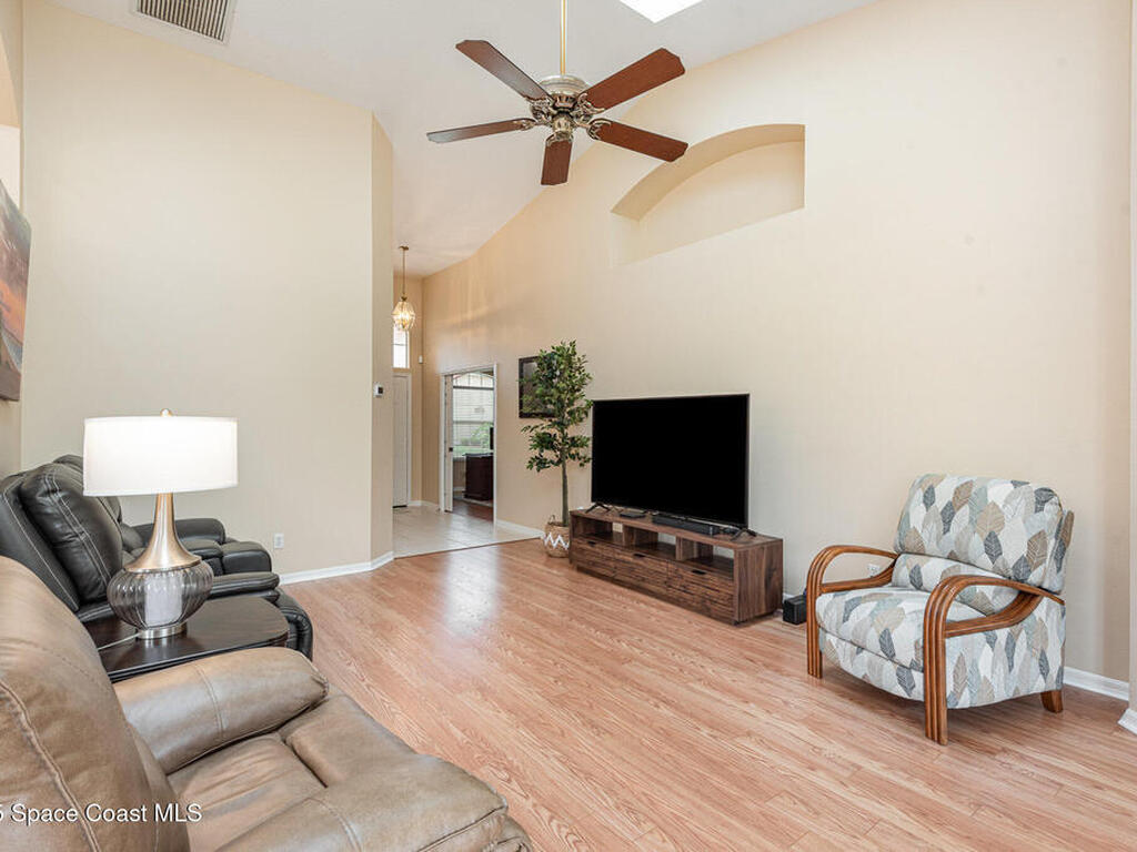 570 Shell Cove Drive, Melbourne, FL 32940