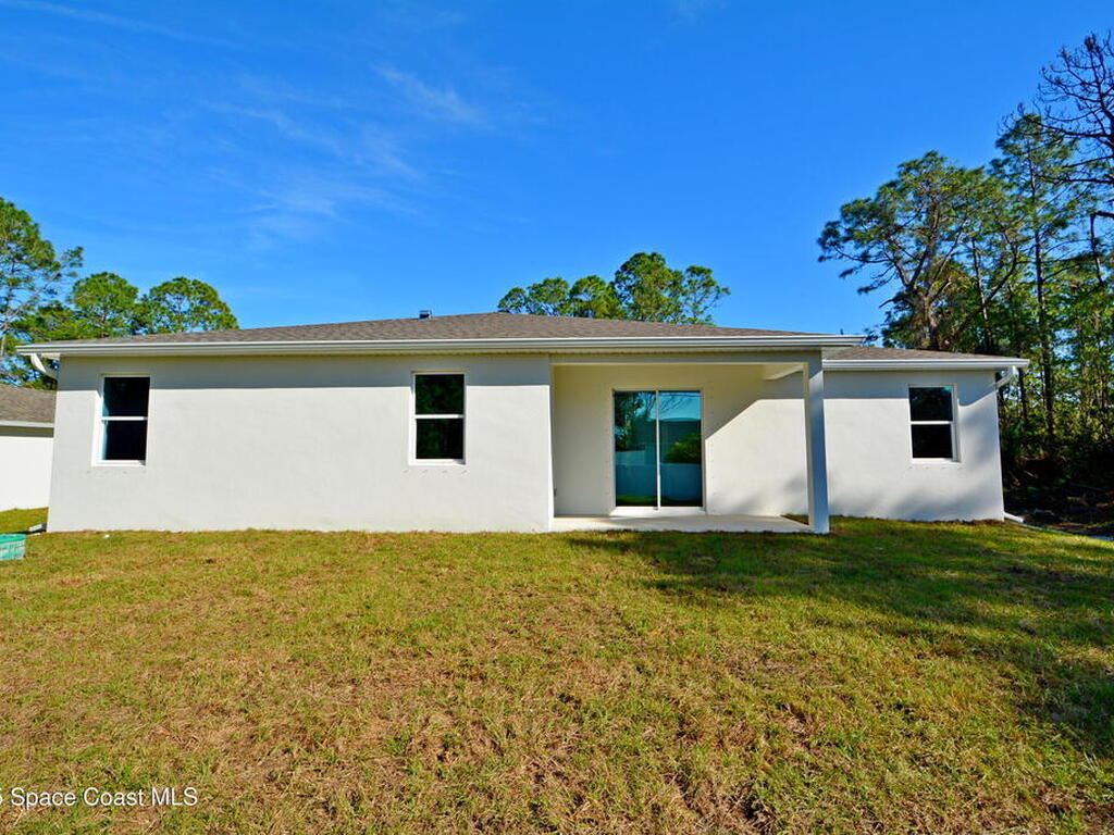 883 Parrotfish Street, Palm Bay, FL 32908