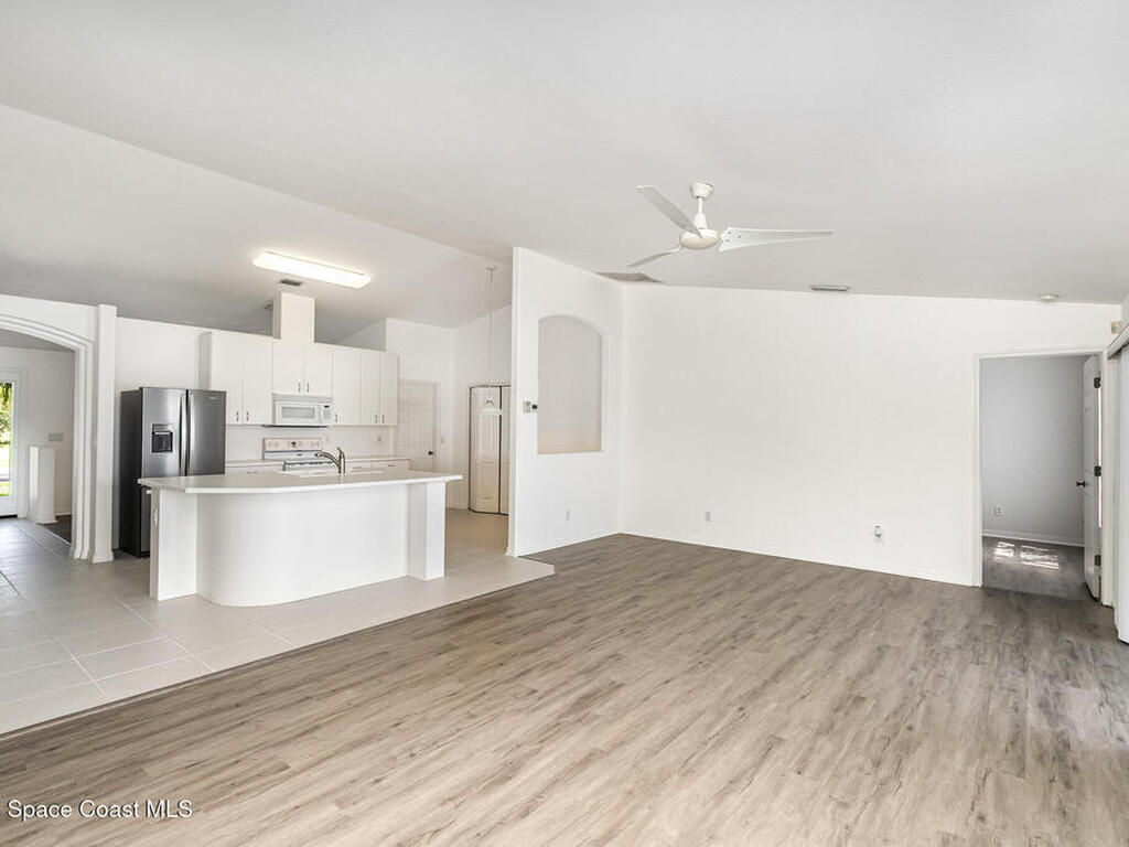 1555 Knoll Ridge Drive, Melbourne, FL 32940