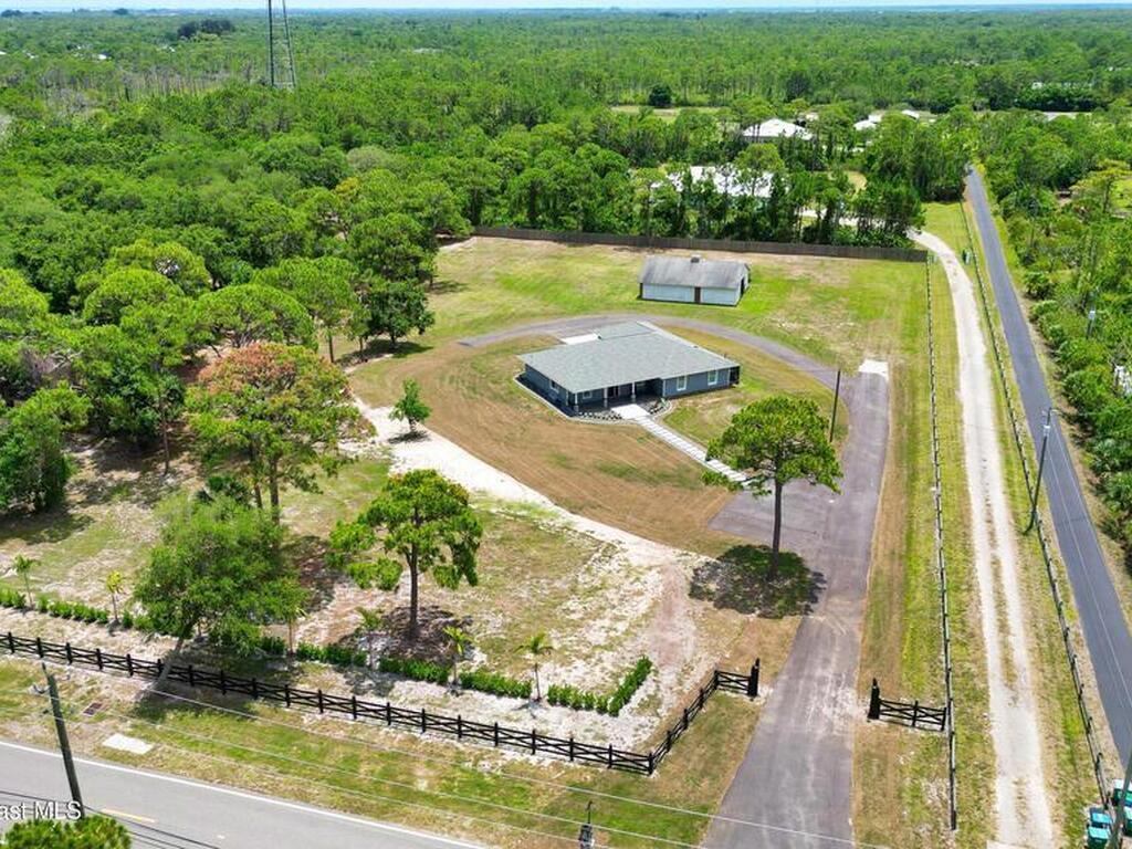 4135 Grant Road, Grant-Valkaria, FL 32949