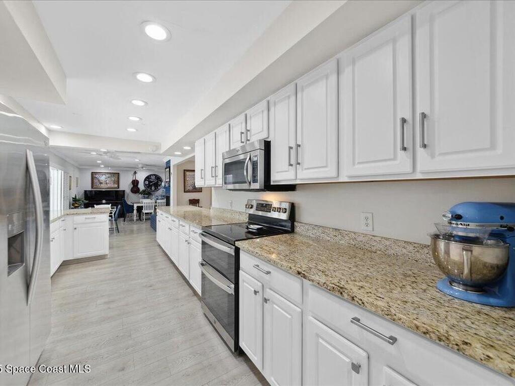 60 Alhambra Drive, Merritt Island, FL 32952