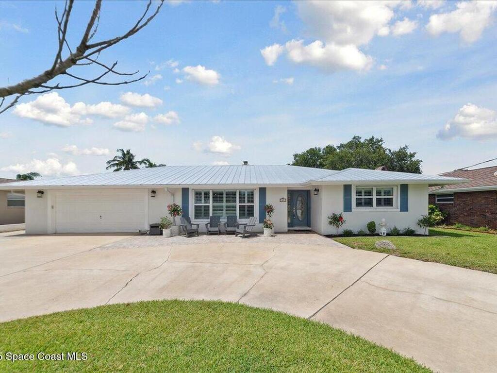 60 Alhambra Drive, Merritt Island, FL 32952