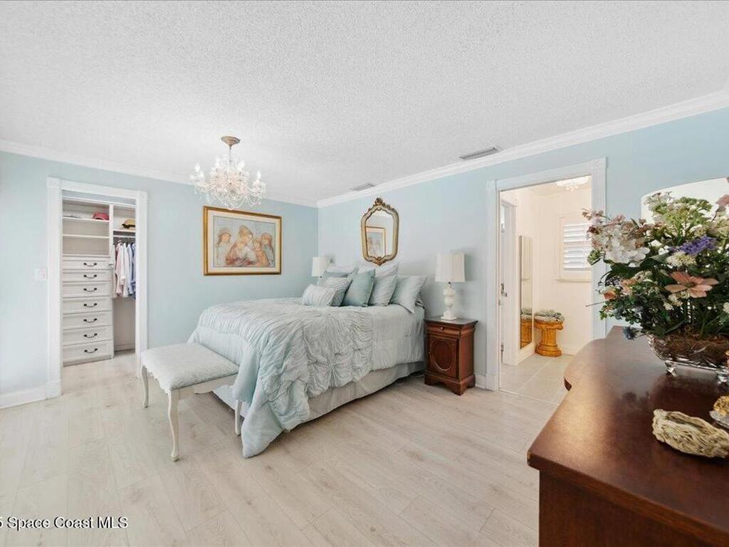 60 Alhambra Drive, Merritt Island, FL 32952