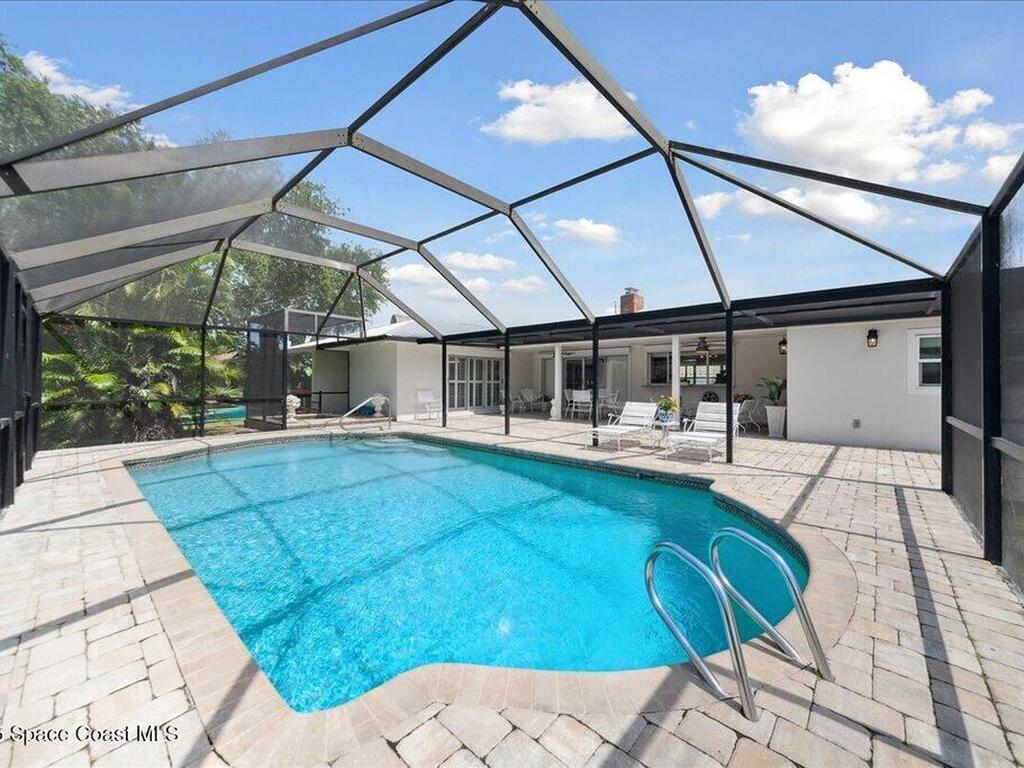 60 Alhambra Drive, Merritt Island, FL 32952
