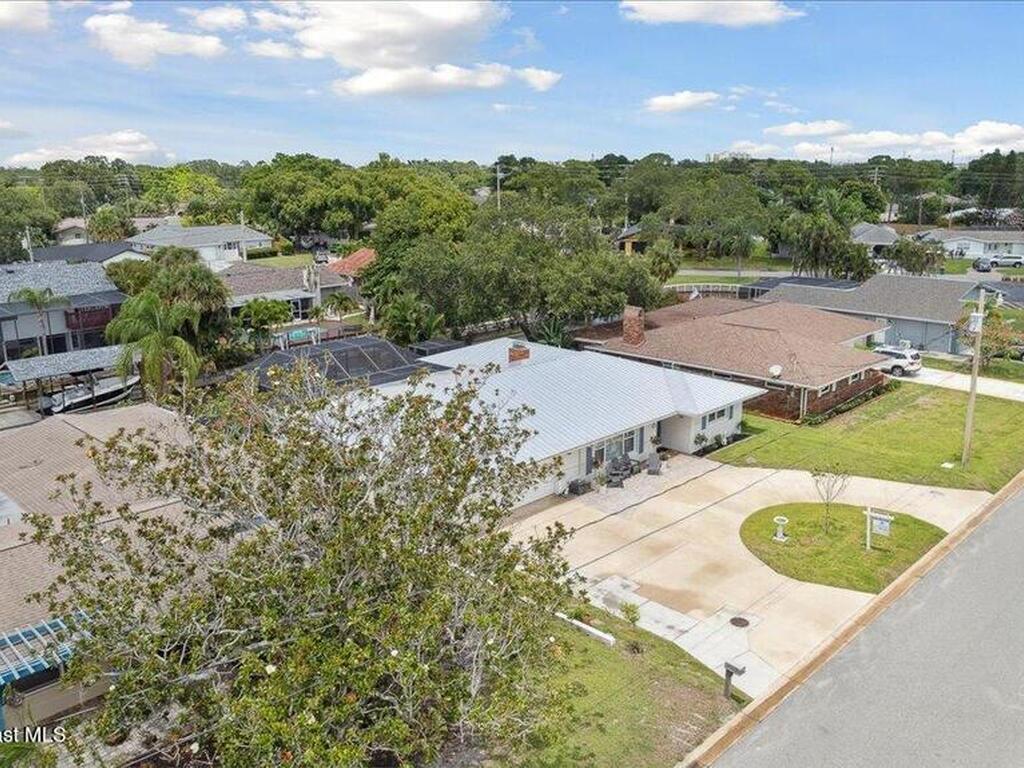 60 Alhambra Drive, Merritt Island, FL 32952