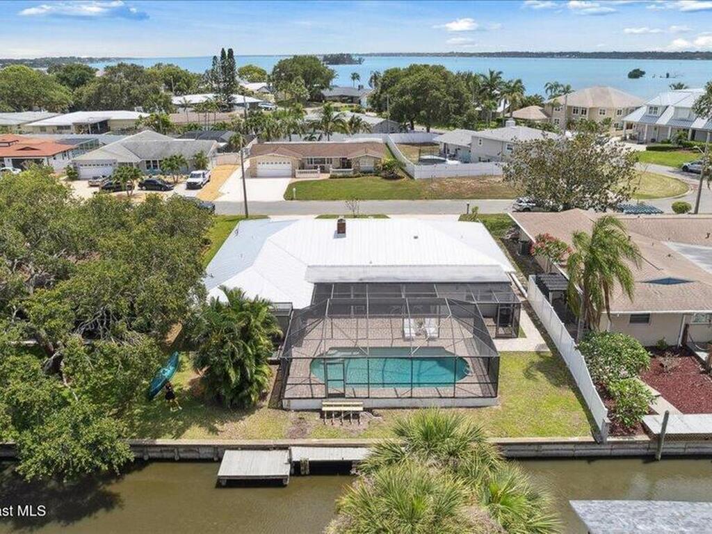 60 Alhambra Drive, Merritt Island, FL 32952