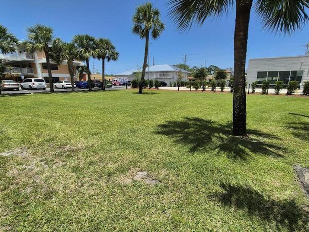 26 W New Haven Avenue, Melbourne, FL 32901