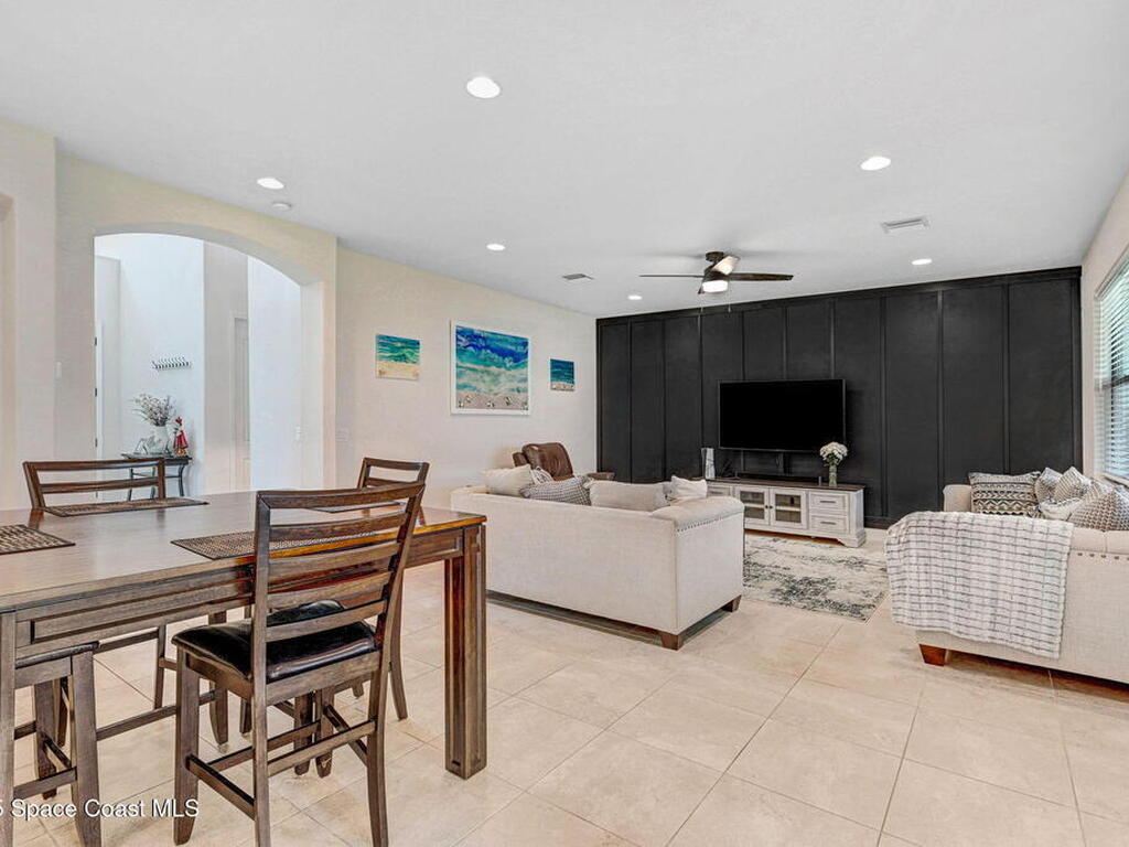 8212 Paragrass Avenue, Melbourne, FL 32940
