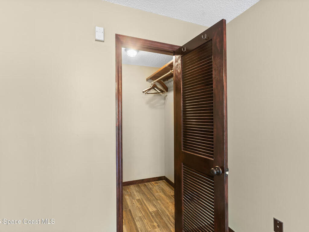 225 S Tropical Trail, Merritt Island, FL 32952